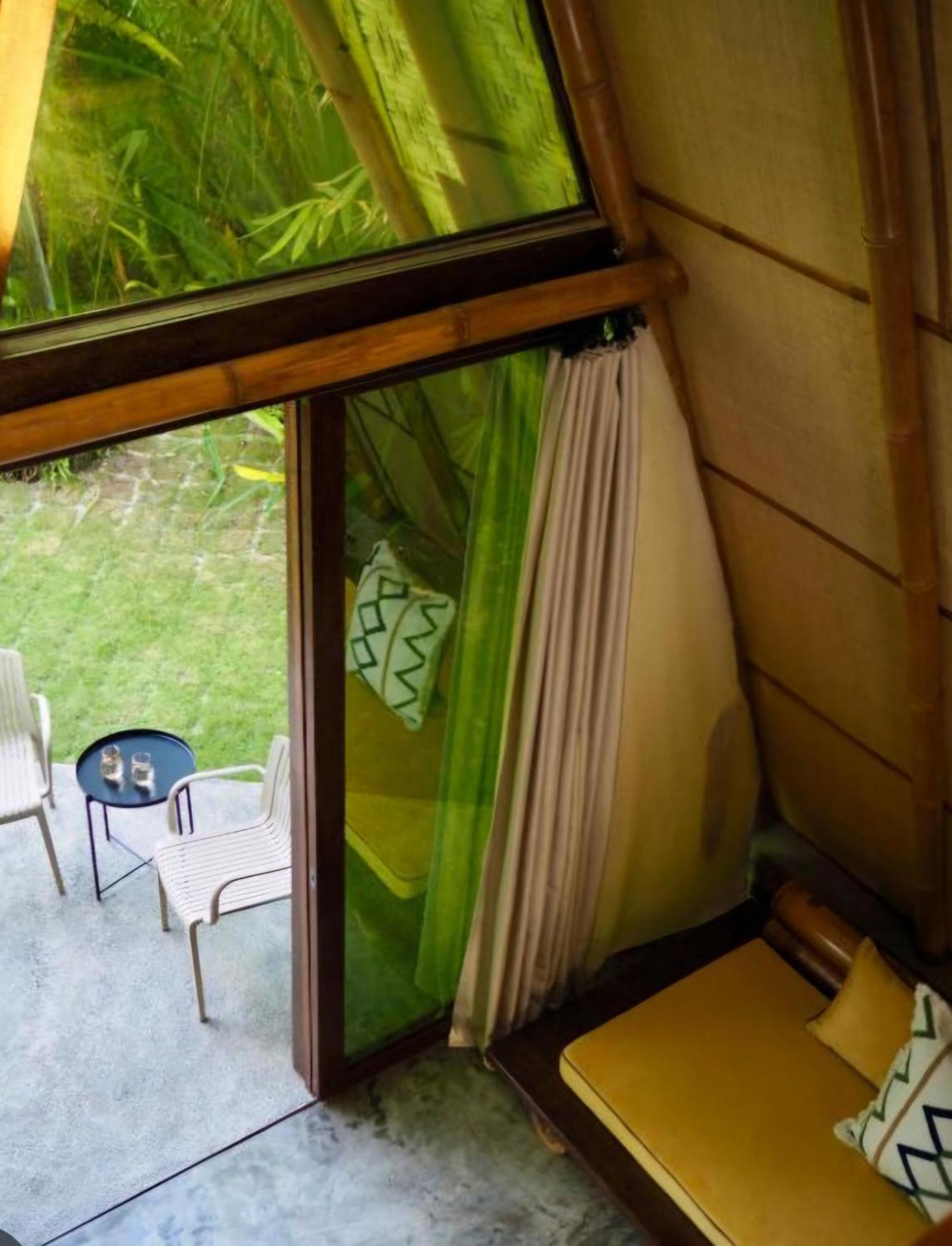מואלבואל Nirvana Bamboo Houses & Dive Resort מראה חיצוני תמונה