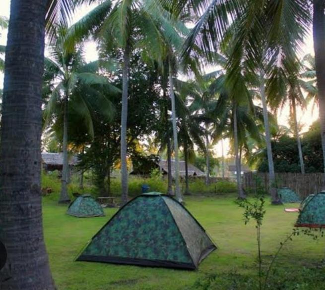 מואלבואל Nirvana Bamboo Houses & Dive Resort מראה חיצוני תמונה